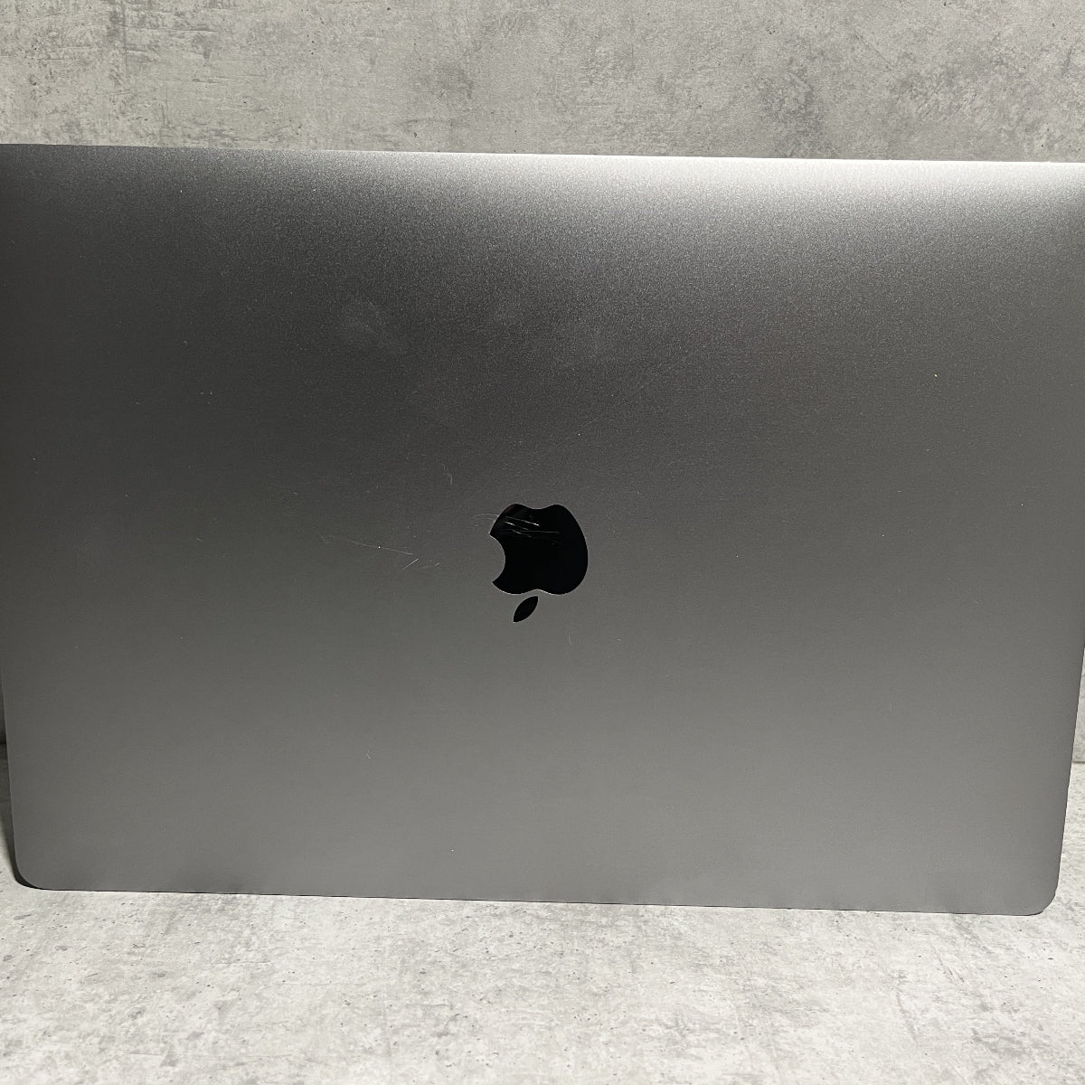 CTO MacBook Pro 15" 2017 i7 / 16GB / 500GB / Pro 560
