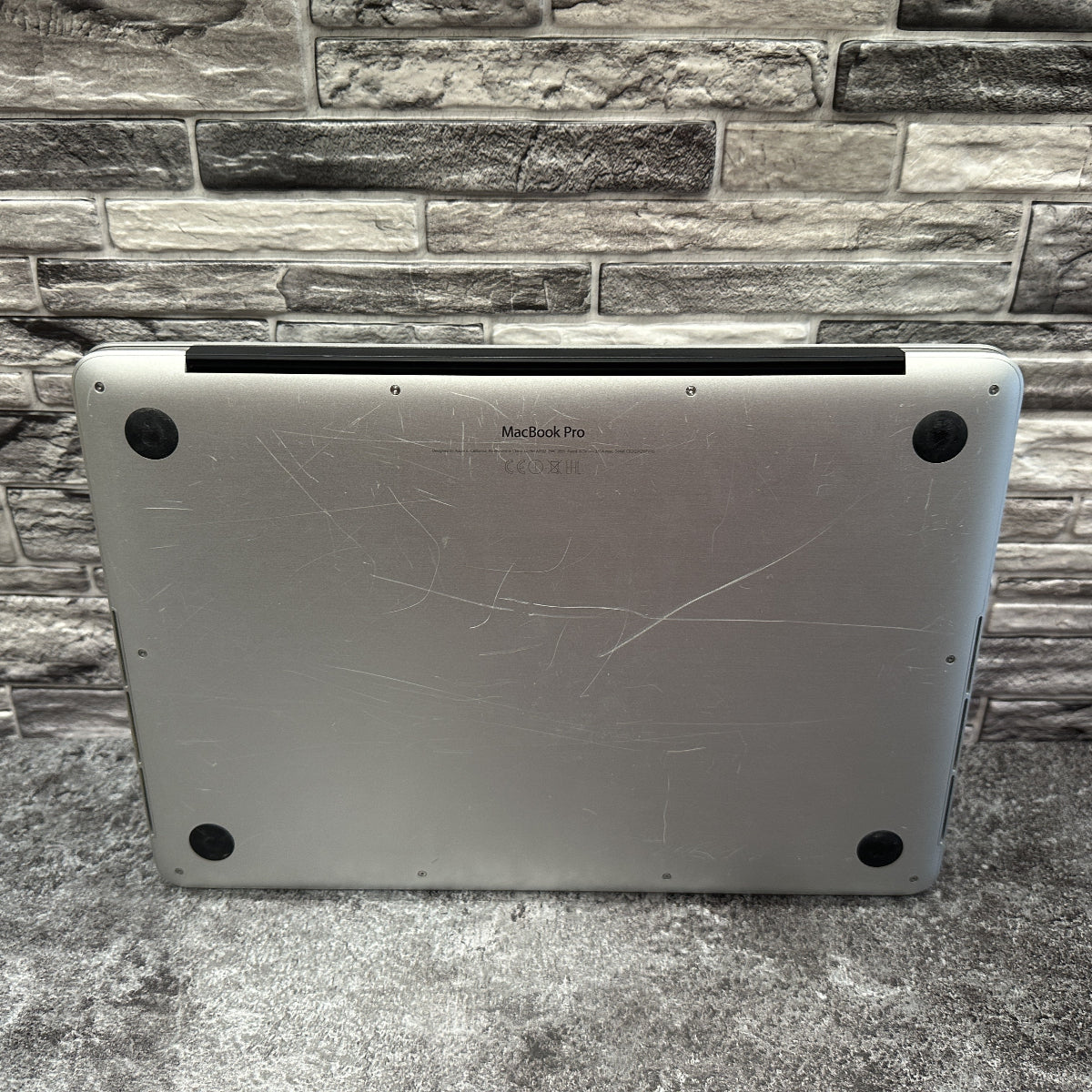 MacBook Pro 13" 2015 i5 / 8GB / 256GB