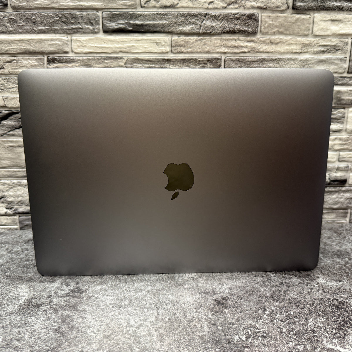 MacBook Pro 13" 2020 i7 / 16GB / 500GB