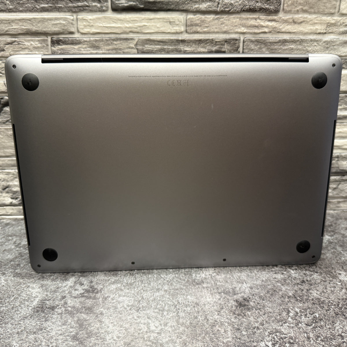 MacBook Pro 13" 2020 i7 / 16GB / 500GB