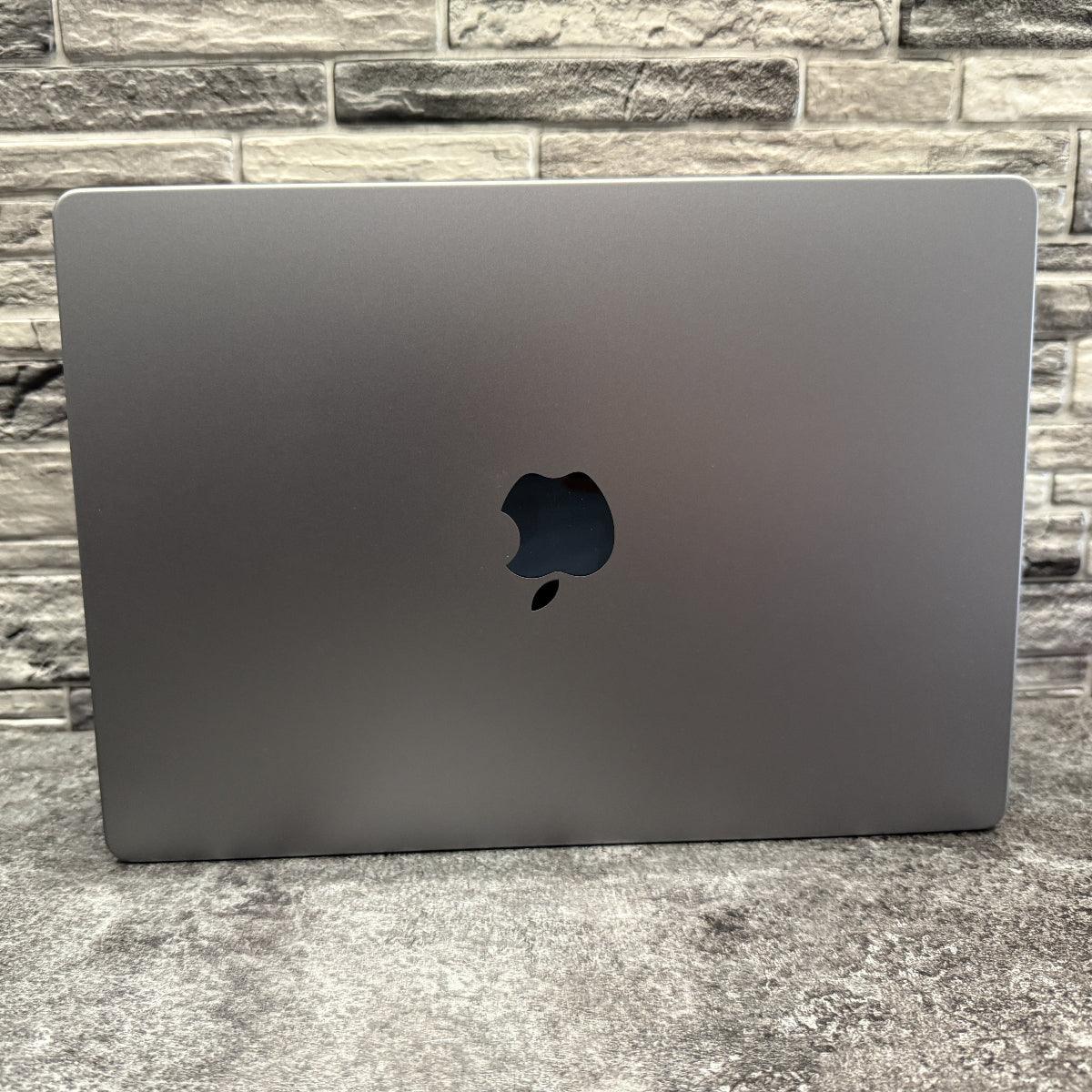 MacBook Pro 14” M1 Pro / 16GB / 500GB