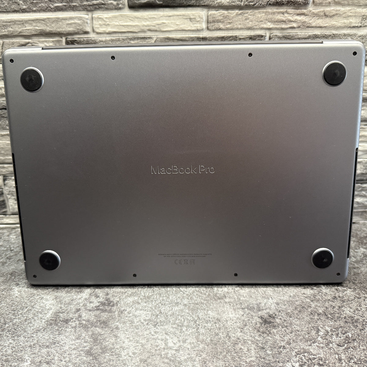 MacBook Pro 14” M2 Pro / 16GB / 500GB