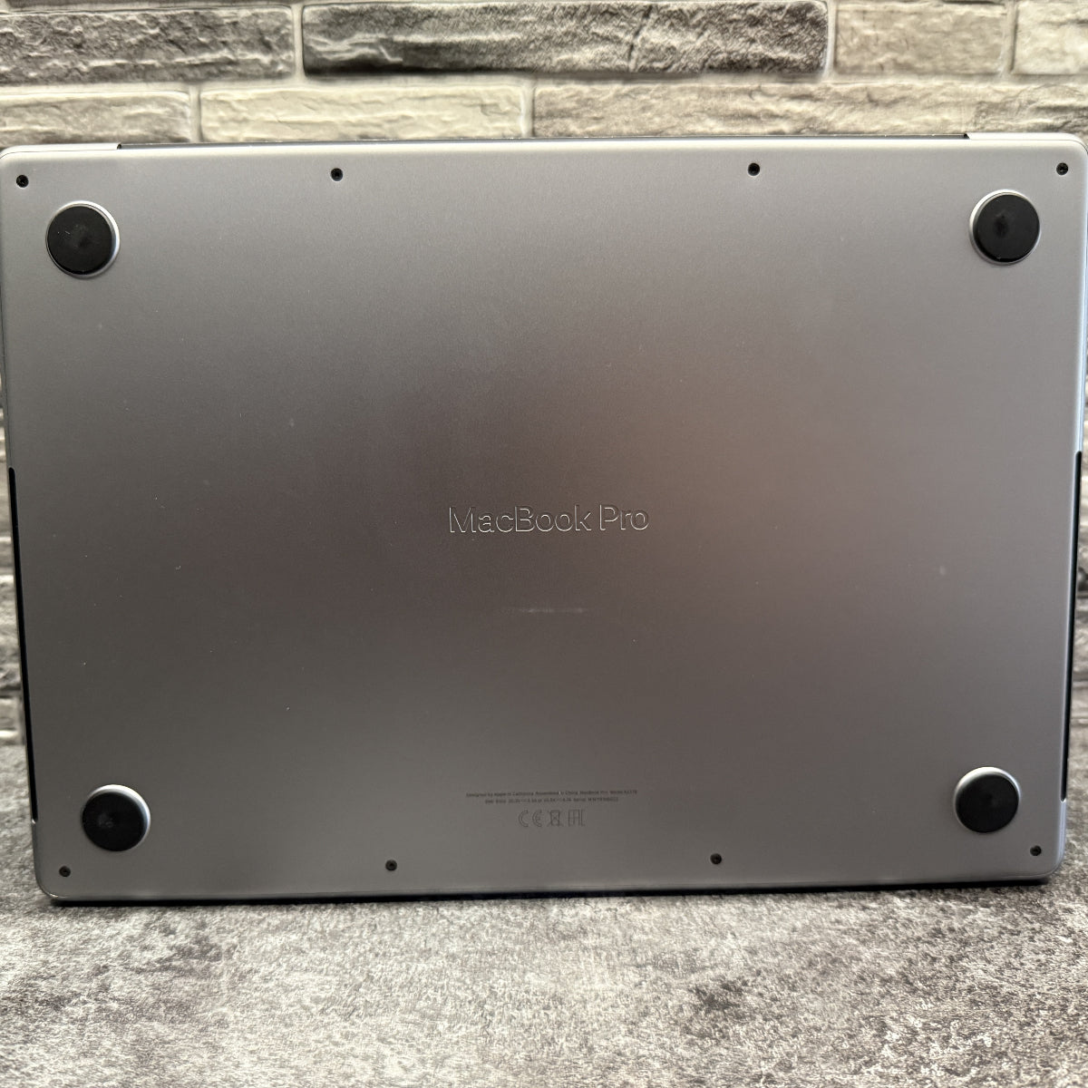MacBook Pro 14” M2 Pro / 16GB / 500GB