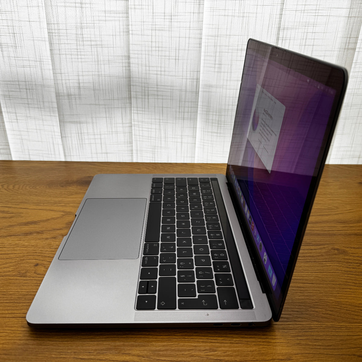 MacBook Pro 13" 2016 i5 / 16GB / 500GB