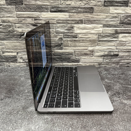 MacBook Pro 13" 2020 i7 / 16GB / 500GB