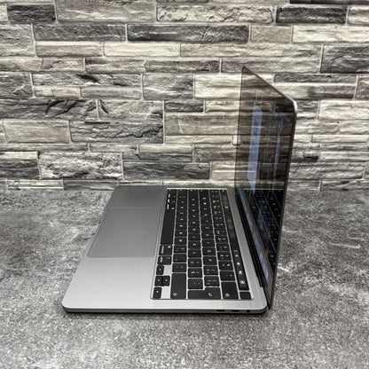 MacBook Pro 13" 2020 i7 / 16GB / 500GB