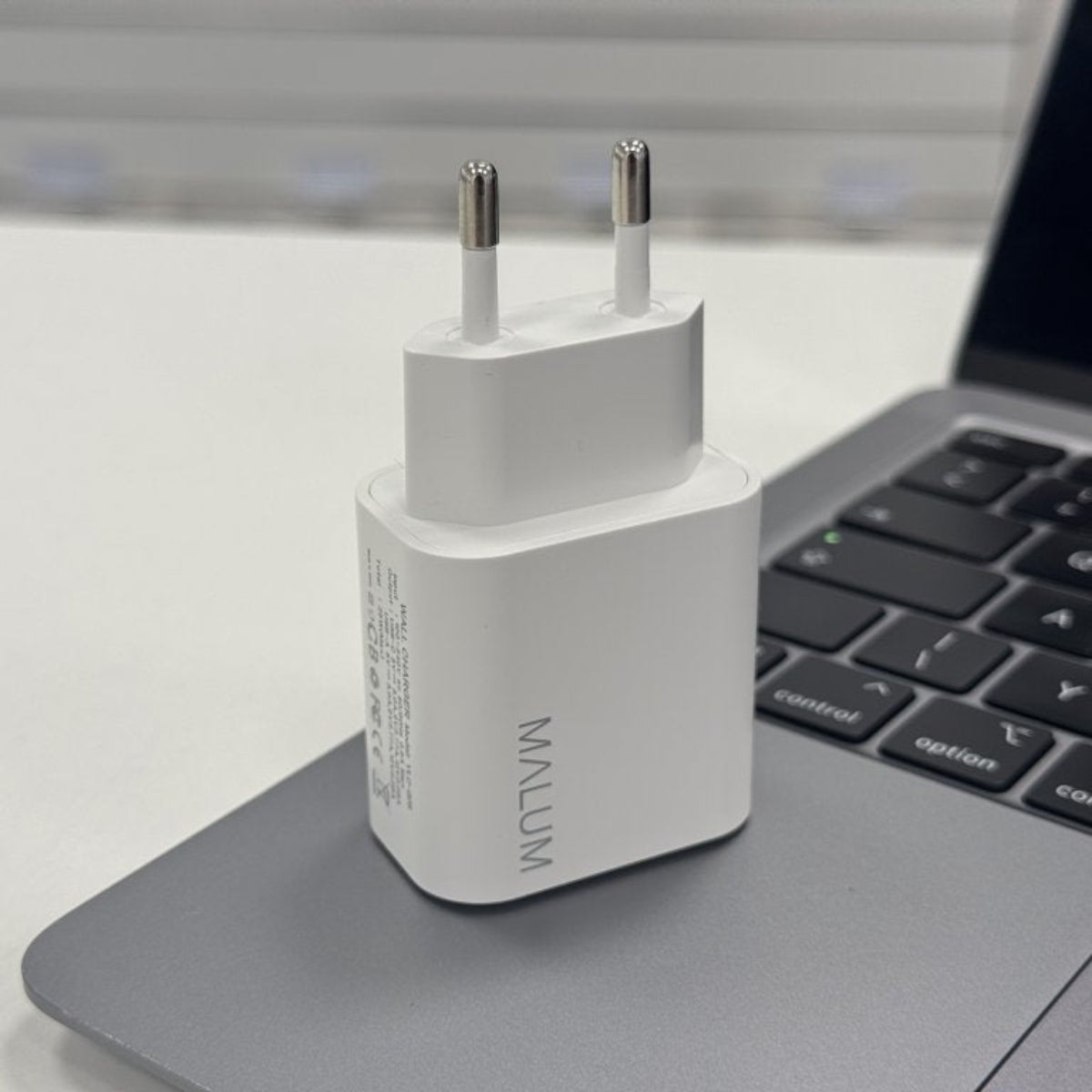 Nabíjecí adaptér USB C + USB A 25W