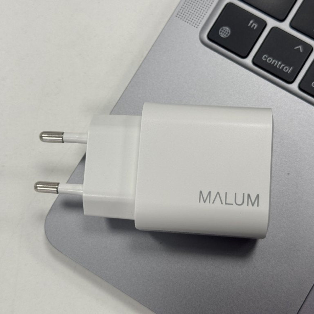 Nabíjecí adaptér USB C + USB A 25W