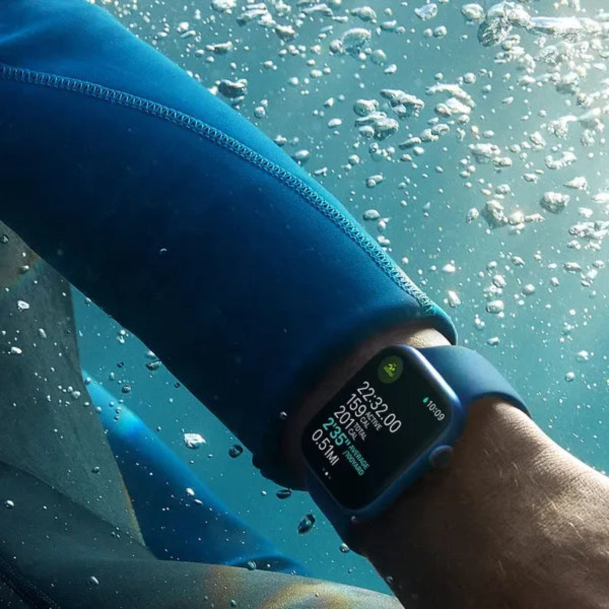 Apple Watch Series 7 GPS 45mm - Hvězdně bílé hliníkové pouzdro